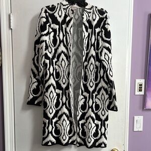 Chico's Black & White Open-Front Patterned Cardigan